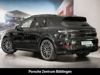 Neu Porsche Cayenne Turbo E-Hybrid 740 PS (544 kW) 2026 Schwarz SUV