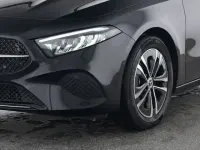 Gebraucht Mercedes A200 Advanced 163 PS (119 kW) 2025 Lack kosmosschwarz Limousine