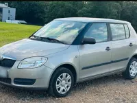 Używany Skoda Fabia 60 KM (44 kW) 2009 Szary Hatchback