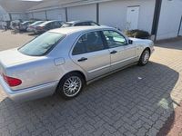 Gebraucht Mercedes E280 Classic 204 PS (150 kW) 1997 Grau Limousine