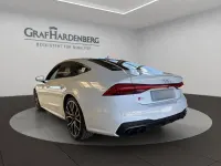 Gebraucht Audi S7 Sportback Sport 344 PS (253 kW) 2022 Gletscherweiß metallic Kleinwagen