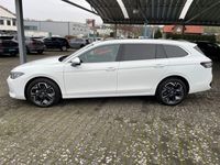 Gebraucht VW Passat Elegance+ 150 PS (110 kW) 2024 Pure white Kombi