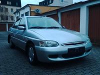 Gebraucht Ford Escort 90 PS (66 kW) 1996 Silber Limousine