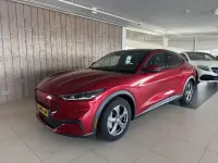 Gebraucht Ford Mustang Mach-E 199 kW (271 PS) 2021 Rot SUV