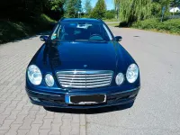 Gebraucht Mercedes E240 Elegance 177 PS (130 kW) 2002 Blau Limousine