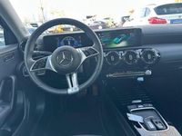 Gebraucht Mercedes A180 116 PS (85 kW) 2024 Schwarz Limousine