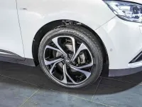 Gebraucht Renault Scénic IV Bose Edition 163 PS (119 kW) 2018 Weiß Van / Kleinbus