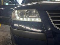 Gebraucht VW Passat 130 PS (95 kW) 2001 Blau Kombi