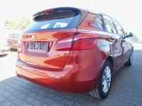 Gebraucht BMW 218 Active Tourer 140 PS (102 kW) 2019 Orange Van / Kleinbus