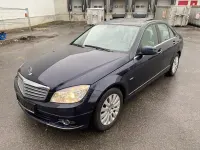 Gebraucht Mercedes C200 Elegance 184 PS (135 kW) 2010 Blau Limousine