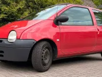 Używany Renault Twingo 58 KM (42 kW) 2004 Czerwony Hatchback