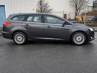 Gebraucht Ford Focus Cool & Connect 125 PS (91 kW) 2018 Grau Kombi
