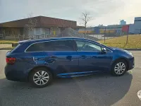 Gebraucht Toyota Avensis Edition-S 147 PS (108 kW) 2017 Blau Kombi