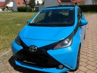 Gebraucht Toyota Aygo X-wave 69 PS (50 kW) 2016 Blau Kleinwagen