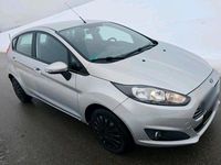 Gebraucht Ford Fiesta 101 PS (74 kW) 2016 Silber Kleinwagen