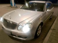 Gebraucht Mercedes E220 163 PS (119 kW) 2007 Schwarz Kombi
