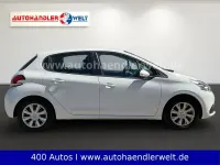 Gebraucht Peugeot 208 Active 82 PS (60 kW) 2017 Weiß Kleinwagen