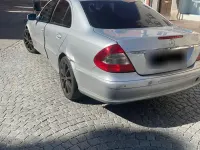 Gebraucht Mercedes E280 190 PS (139 kW) 2006 Silber Limousine