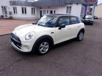 Używany Mini Cooper 136 KM (100 kW) 2017 Biały Hatchback