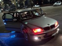 Gebraucht BMW 320 150 PS (110 kW) 2003 Silber Limousine