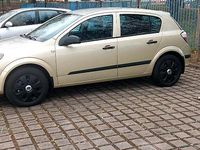 Gebraucht Opel Astra 90 PS (66 kW) 2004 Gold Limousine
