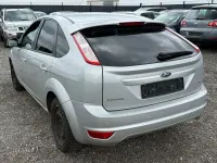 Gebraucht Ford Focus 109 PS (80 kW) 2010 Silber Limousine