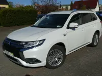 Gebraucht Mitsubishi Outlander P-HEV 224 PS (164 kW) 2021 Weiß SUV
