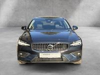 Gebraucht Volvo V60 Plus 197 PS (144 kW) 2023 Blau Kombi