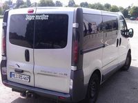 Gebraucht Opel Vivaro 101 PS (74 kW) 2006 Silber metallic Van / Kleinbus