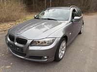 Gebraucht BMW 325 218 PS (160 kW) 2009 Grau Kombi