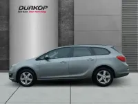 Usata Opel Astra Edition 110 CV (80 kW) 2014 Argento Station wagon