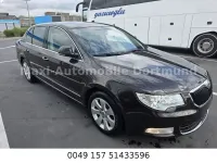 Gebraucht Skoda Superb 105 PS (77 kW) 2011 Schwarz Limousine