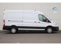 Gebraucht Ford Transit Trend 131 PS (96 kW) 2020 Frostweiß Van