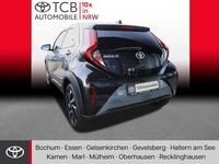 Gebraucht Toyota Aygo X Basis 72 PS (52 kW) 2024 Celestite grey metallic / night sky black SUV