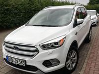 Gebraucht Ford Kuga Business Edition 150 PS (110 kW) 2017 Weiß SUV