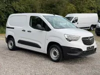 Gebraucht Opel Combo 102 PS (75 kW) 2023 Weiß Van / Kleinbus
