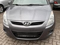 Gebraucht Hyundai i20 77 PS (56 kW) 2012 Grau Kleinwagen