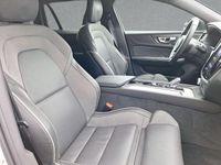 Gebraucht Volvo V60 Plus 197 PS (144 kW) 2025 Weiß Kombi