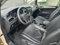 Gebraucht VW Touran 110 PS (80 kW) 2018 Beige Van / Kleinbus