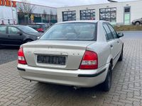 Gebraucht Mazda 323F Comfort 88 PS (64 kW) 1999 Gold Limousine