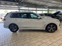 Gebraucht BMW X7 M Sport 352 PS (258 kW) 2025 Weiss SUV