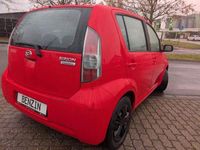 Gebraucht Daihatsu Sirion 69 PS (50 kW) 2009 Rot Kleinwagen