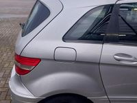 Gebraucht Mercedes B200 200 PS (147 kW) 2007 Grau Van / Kleinbus