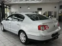 Gebraucht VW Passat Sportline 170 PS (125 kW) 2006 Reflex silver metallic Limousine