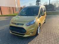 Gebraucht Ford Tourneo Connect Titanium 95 PS (69 kW) 2015 Gelb Van / Kleinbus