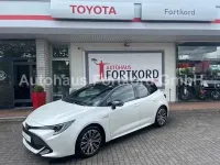 Gebraucht Toyota Corolla Style 179 PS (131 kW) 2019 (070) novaweiss perleffekt Limousine