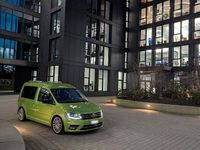 Second-hand VW Caddy R 131 CP (96 kW) 2020 Verde Monovolum