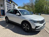 Gebraucht VW Tiguan Active 150 PS (110 kW) 2023 Weiß SUV