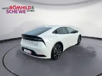 Gebraucht Toyota Prius Executive 223 PS (164 kW) 2024 Platinumweiß perleffekt Kleinwagen