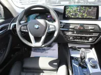 Gebraucht BMW 520 190 PS (139 kW) 2023 Black sapphire metallic Kombi